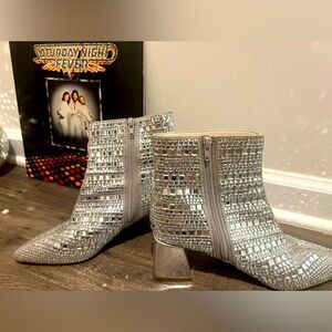 STEVE MADDEN Elaria Rhinestone Bootie
